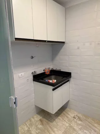 Imagem Apartamento com 2 dormitórios à venda, 60 m² por R$ 330.000 - Enseada - Guarujá/SP