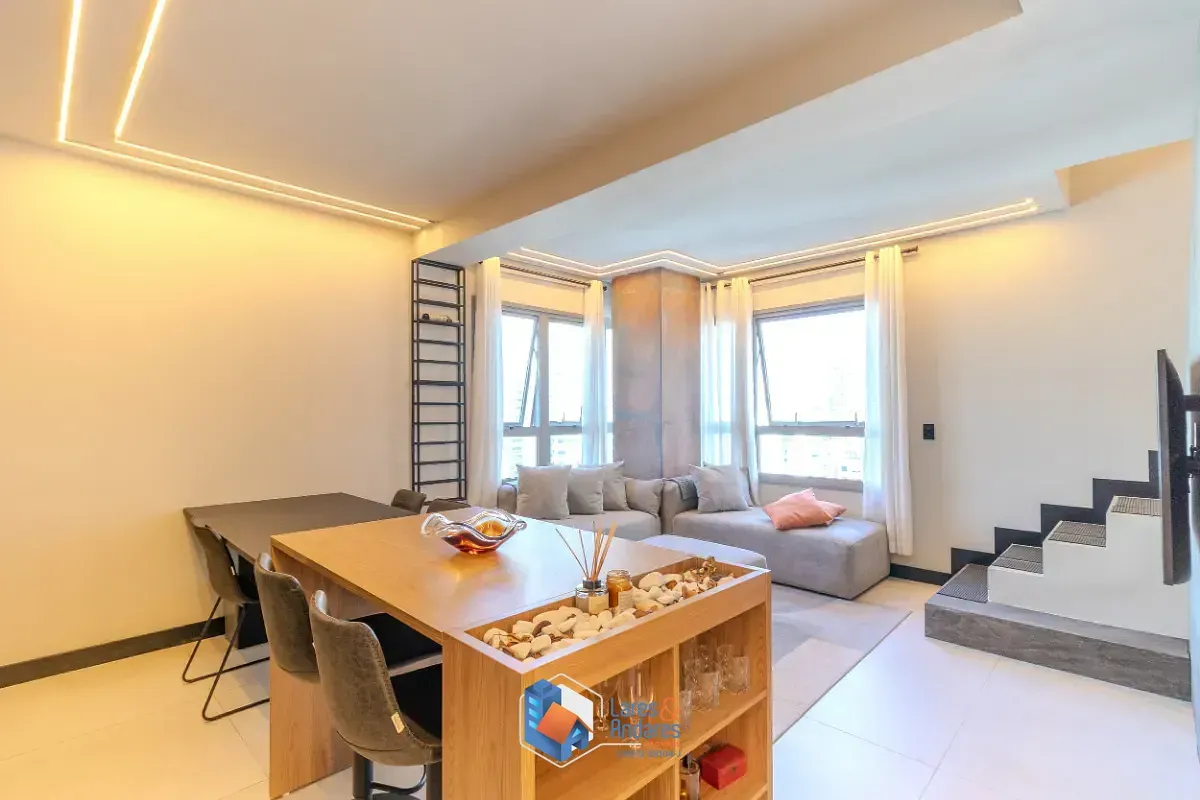 Imagem Apartamento para venda em Moema com 2 quartos, sendo 1 suíte, 72m²