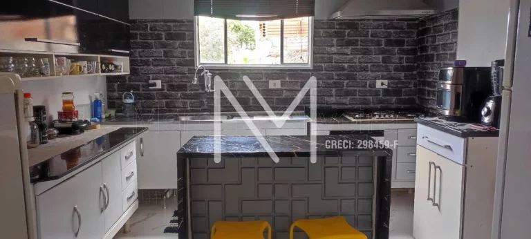 Imagem Casa à Venda 4 Quartos 2 Suítes 180m² - Centro SJC