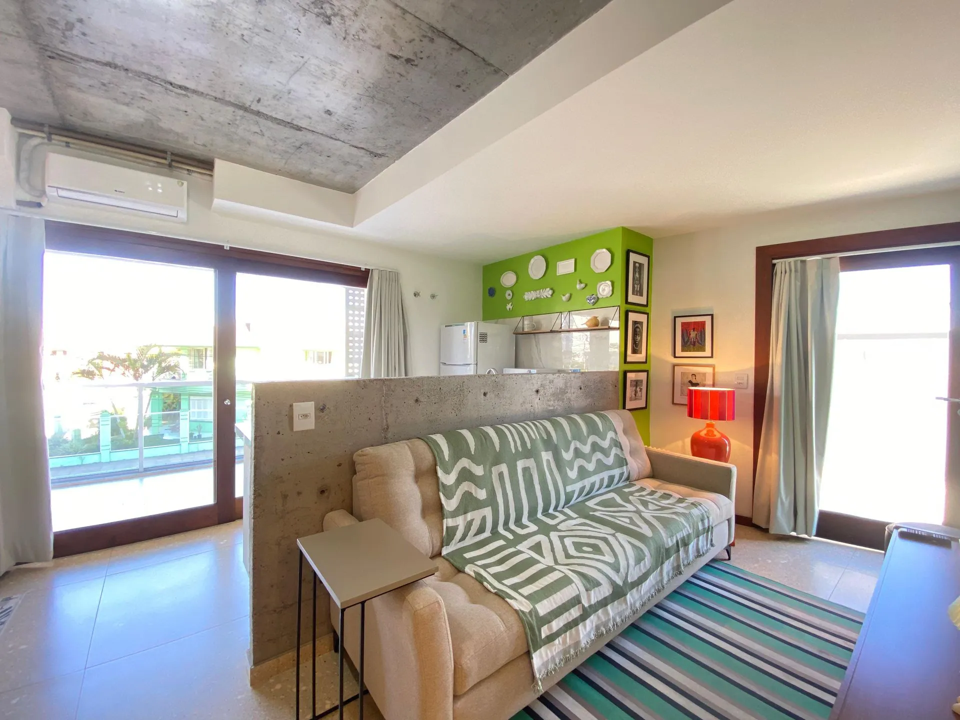 Imagem Studio à venda em Torres, Centro, com 1 quarto, 45.95m2