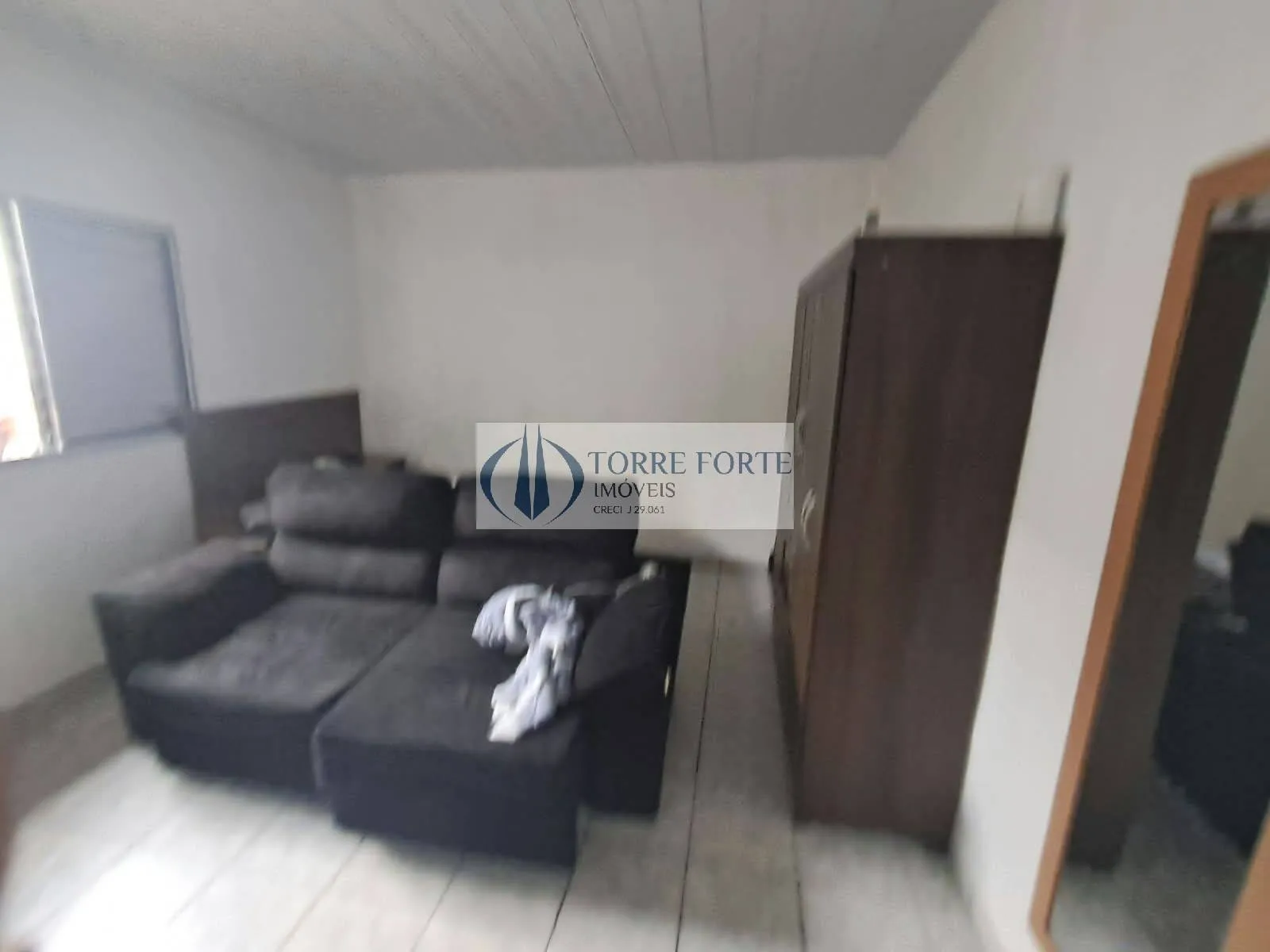 Imagem Terreno com 2 casas