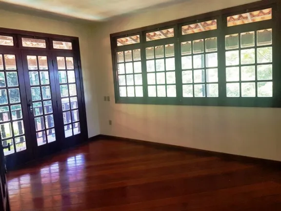 Imagem Casa com 4 Quartos à Venda ou Locação, 343 m² em Piratininga - Niterói