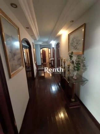 Imagem Casa com 5 dormitórios à venda, 393 m² por R$ 1.800.000 - Centro - Santa Gertrudes/SP