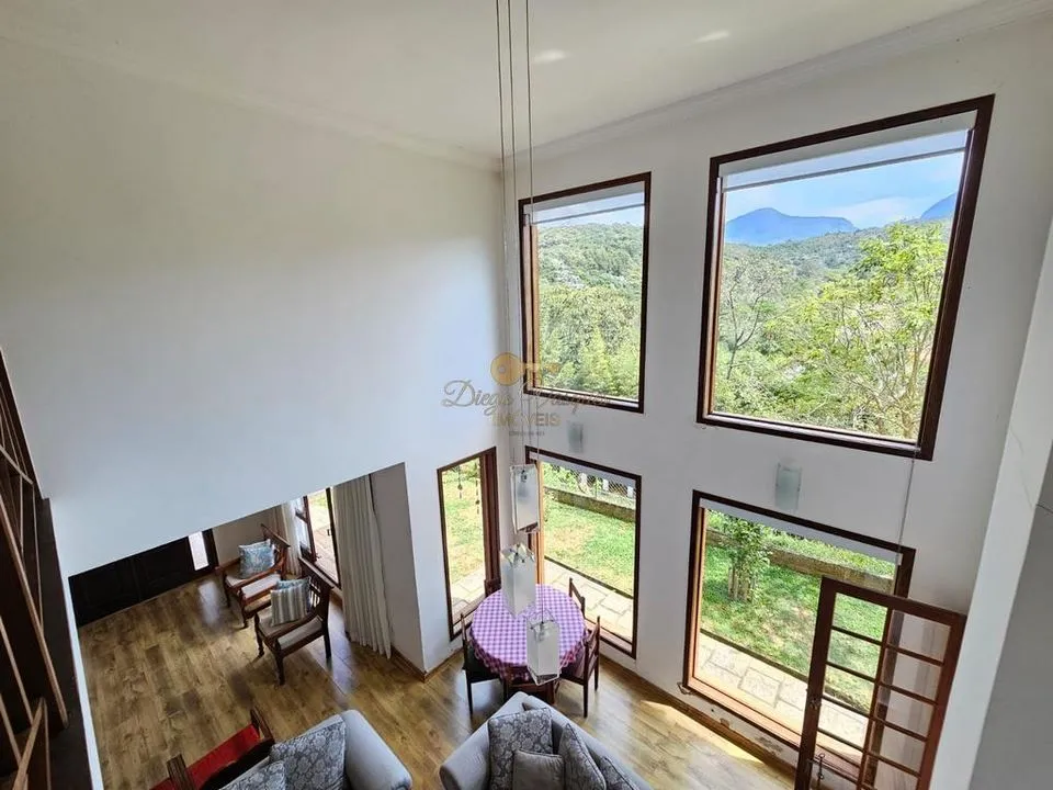Imagem Casa em Condomínio para Venda em Teresópolis / RJ no bairro Posse