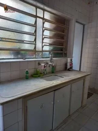 Imagem SOBRADO BEM LOCALIZADO COM 2 DORM, 1VAGA, EDÍCULA