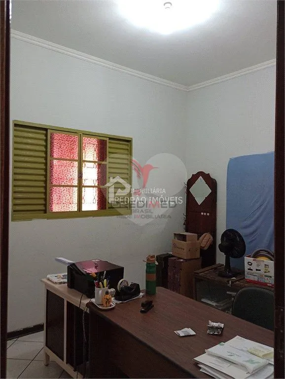 Imagem Casa de 5 quartos, 260m² no bairro Jardim Itamaraty, em Lençóis Paulista