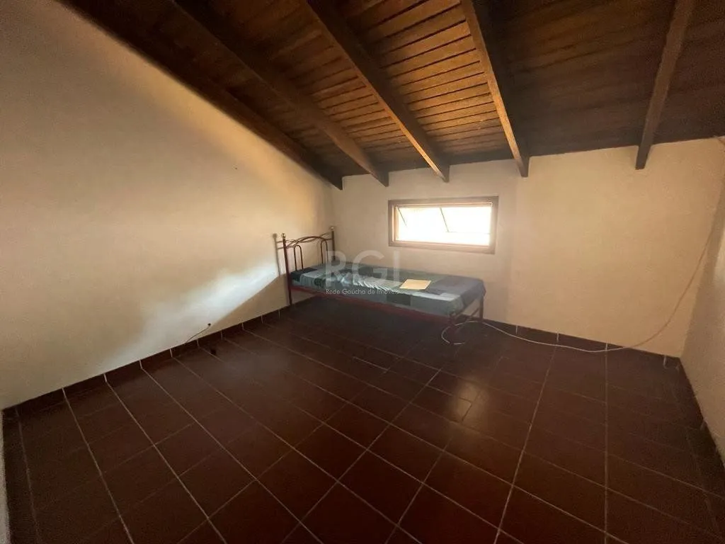 Imagem Casa para Venda - 400m², 5 dormitórios, sendo 3 suites, 4 vagas - Ipanema PORTO ALEGRE /RS