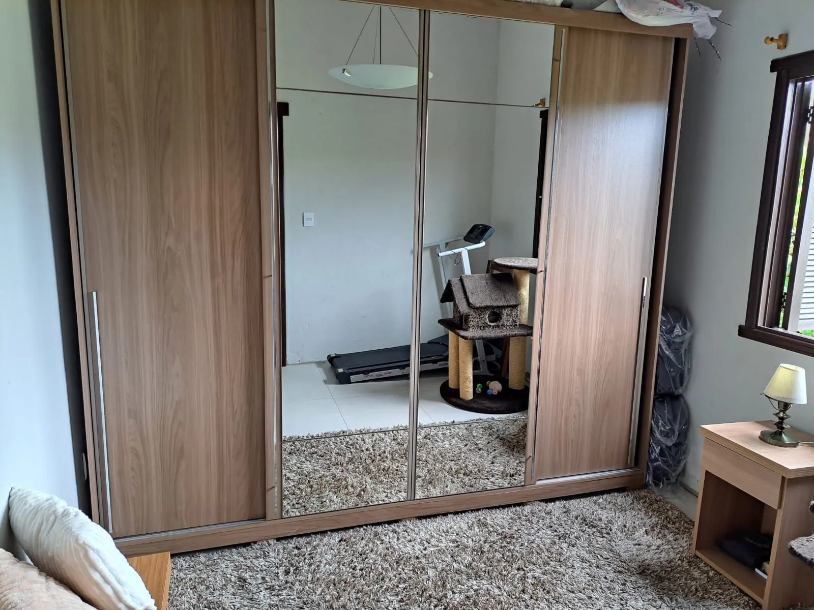 Imagem Casa com 02 quartos (01 suíte), 03 vagas no Bairro Sarandi em Porto Alegre