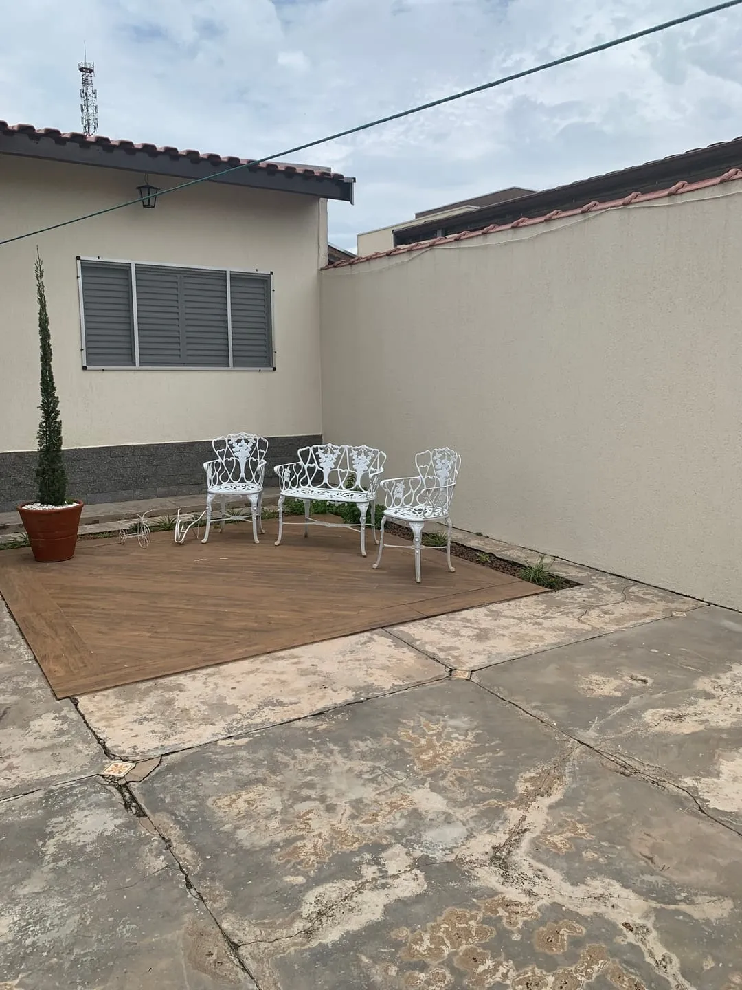 Imagem Casa à venda 2 Quartos, 2 Vagas, 300M², Jardim Santa Cecília, Pindamonhangaba - SP