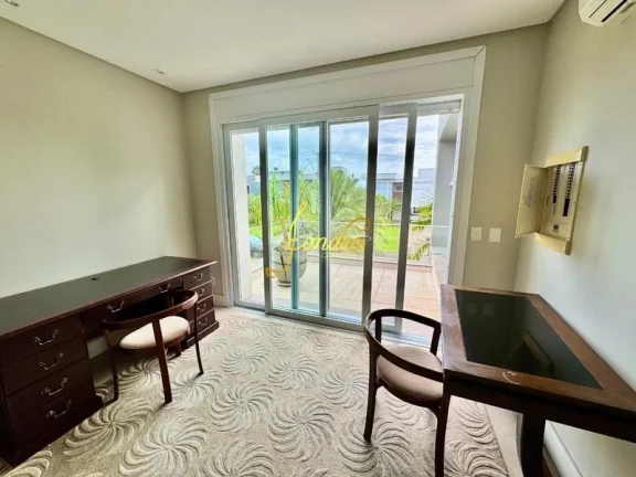 Imagem BEIRA DE LAGO, VISTA PANORÂMICA com 04 suites