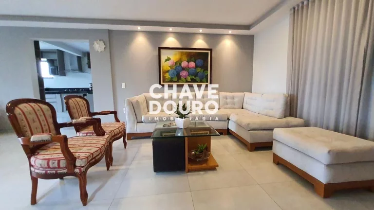 Imagem Casa moderna com 3 suítes próxima do bairro do Alto, para venda em Teresópolis RJ