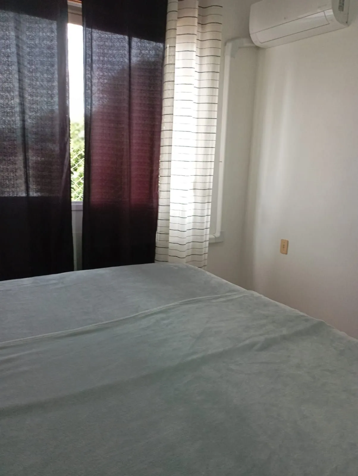 Imagem Apartamento com 02 quartos e 01 vaga coberta no Bairro Menino Deus, Porto Alegre