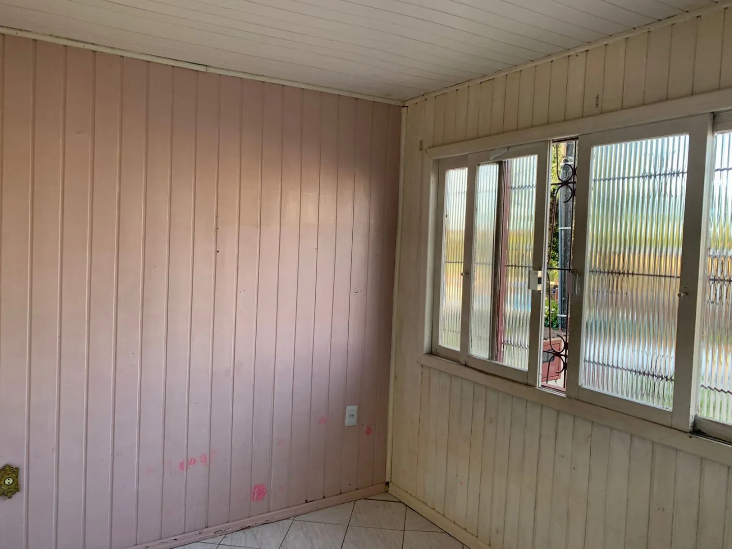Imagem Oportunidade na Vila Elsa - Duas Casas no Mesmo Terreno!