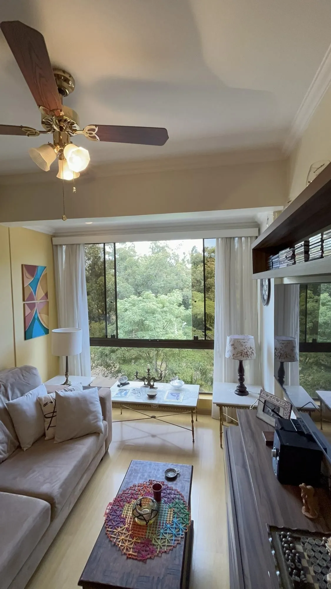Imagem Apartamento de 2 quartos e 1 vaga de garagem no bairro Jardim Carvalho em POA/RS