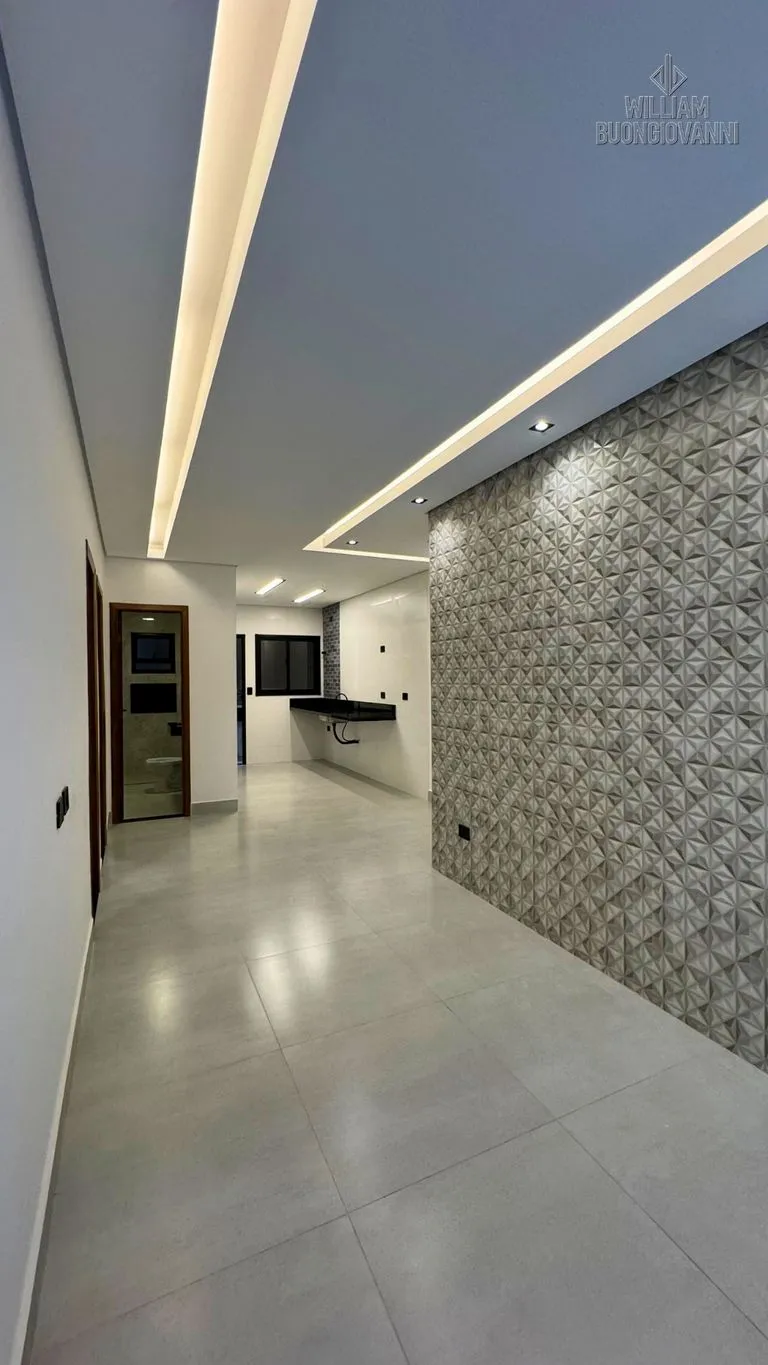 Imagem Casa Térrea 2 Dormitórios com Quintal - 57m²