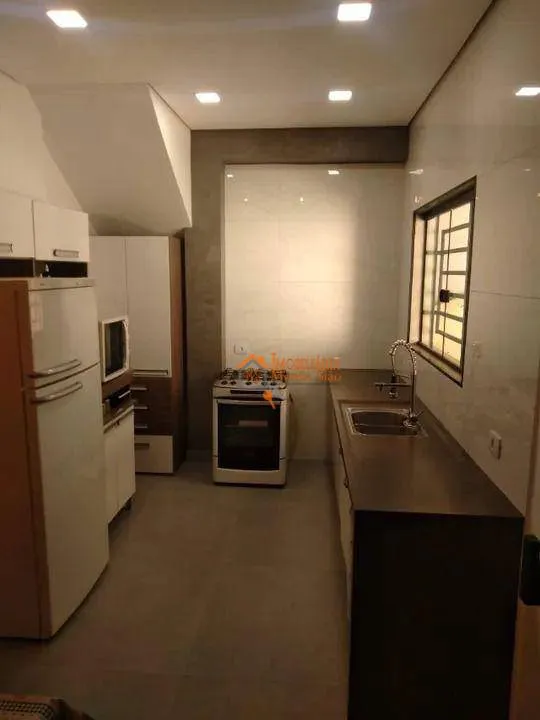 Imagem Casa com 4 dormitórios à venda, 220 m² por R$ 990.000,00 - Jardim São Roberto - Guarulhos/SP