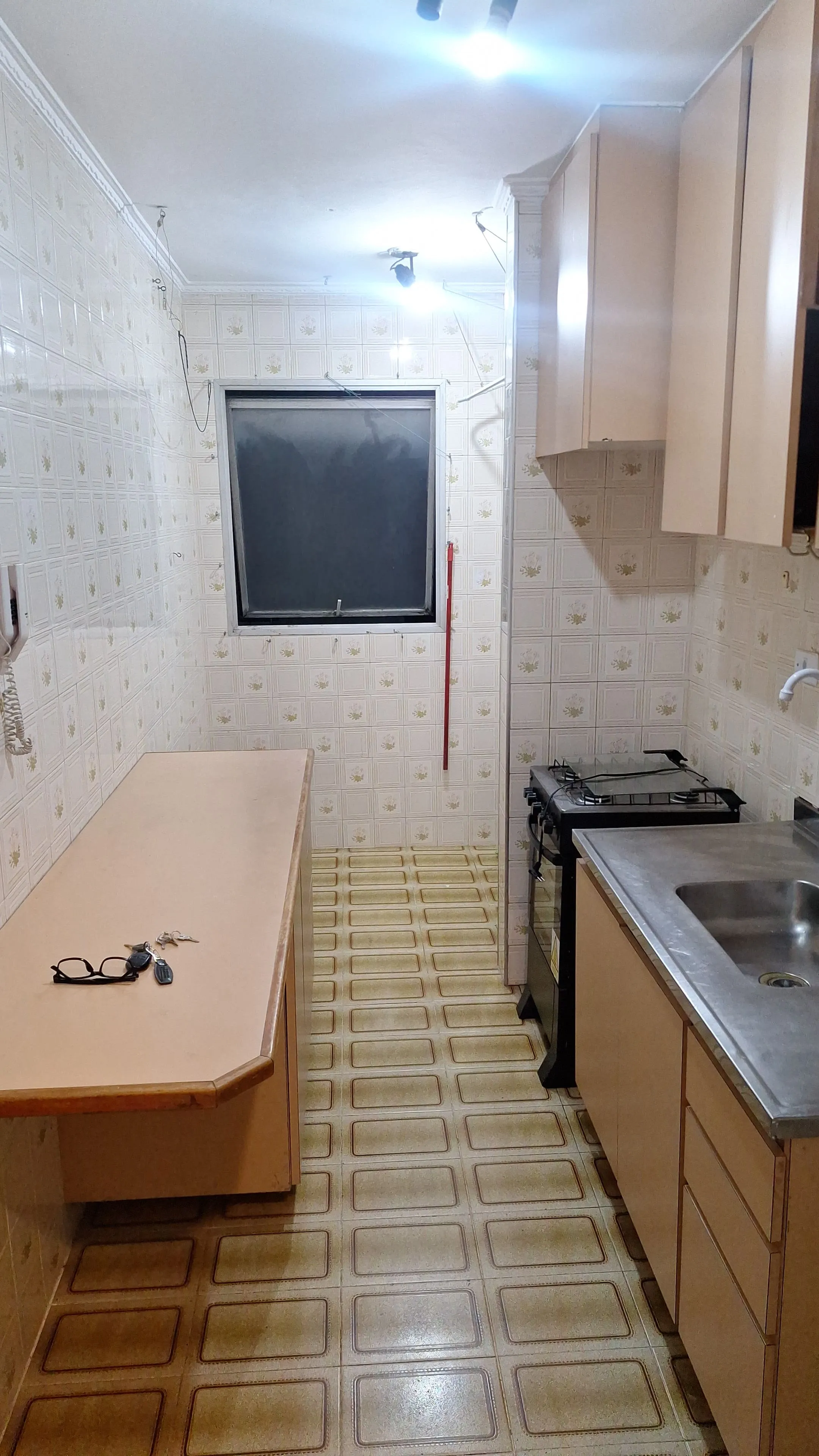 Imagem VENDO APTO DE 02 DORMIRÓRIOS NO CONJUNTO RESIDENCIAL INGAÍ - SP!