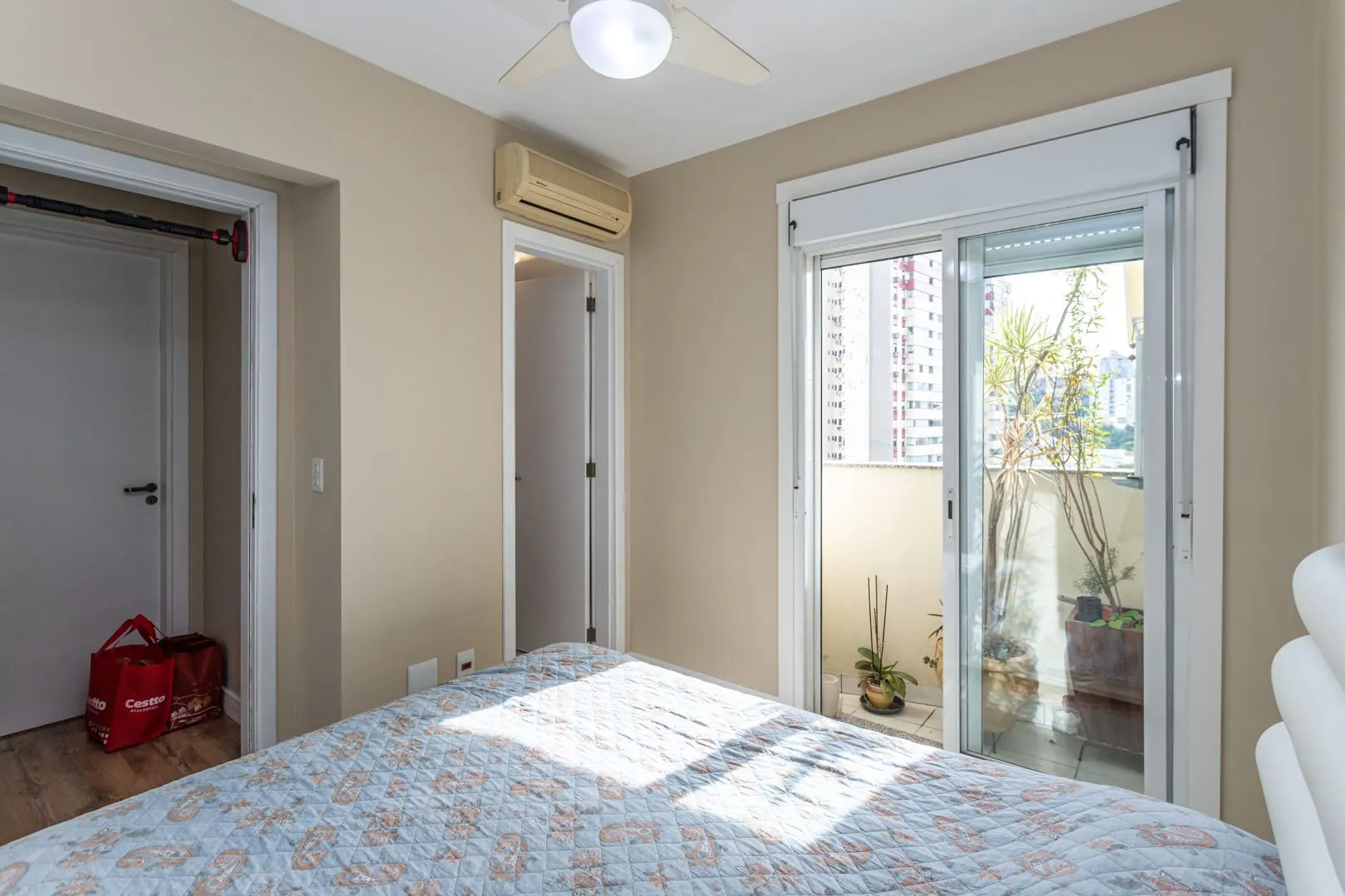 Imagem Apartamento 3 dorms à venda Rua Veríssimo Rosa, Jardim Botânico - Porto Alegre