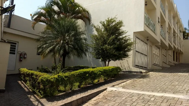 Imagem Casa de Condomínio com 3 Quartos à Venda, 135 m² em Chácara Seis De Outubro - São Paulo