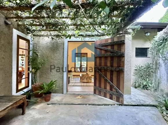 Imagem Casa charmosa com gourmet, spa e sauna em Cotia