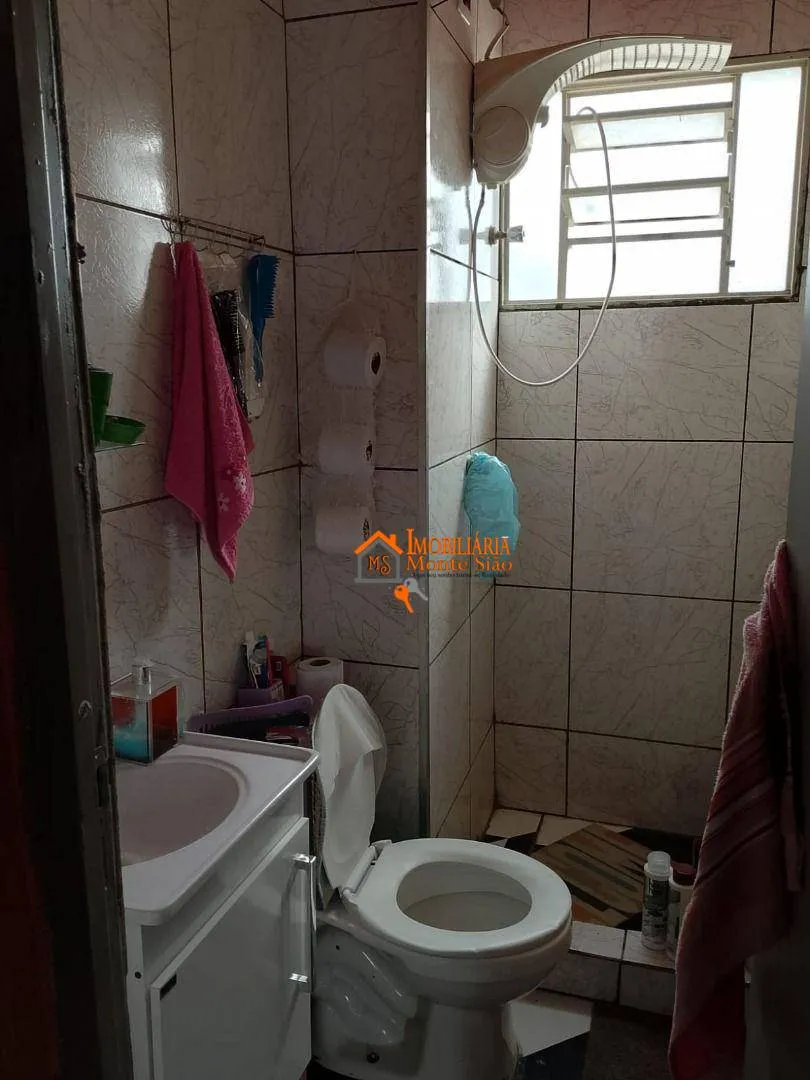 Imagem Apartamento com 2 dormitórios à venda por R$ 185.000,00 - Jardim IV Centenário - Guarulhos/SP