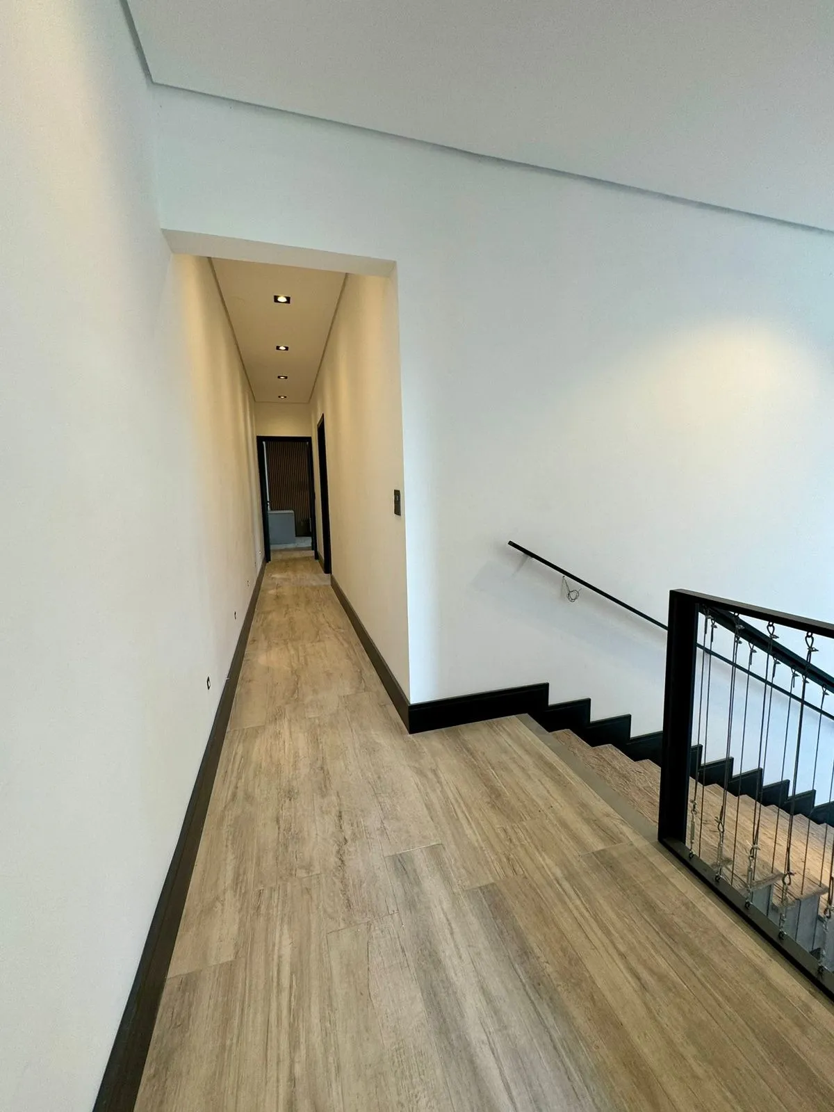 Imagem Casa Moderna e Sofisticada com Vista Privilegiada e Lazer Completo no Ibiti Reserva
