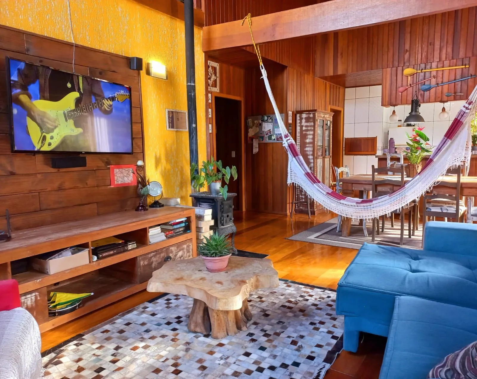 Imagem Excelente casa, 03 dorm com suite, 150 m²