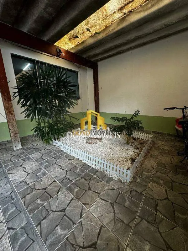Imagem Casa 2 dorms 4 vagas quintal com churrasqueira Demarchi SBC
