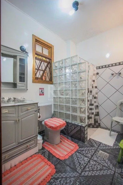 Imagem Casa para Venda - 400m², 6 dormitórios, sendo 1 suites, 3 vagas - Santana
