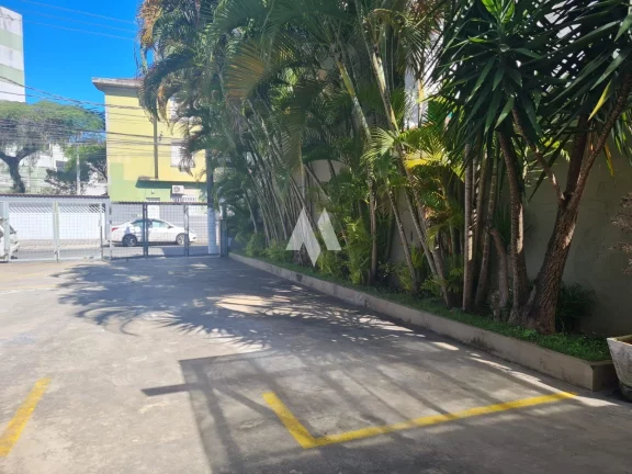 Imagem Sobrado Comercial para alugar no Canal 01 em Santos - SP