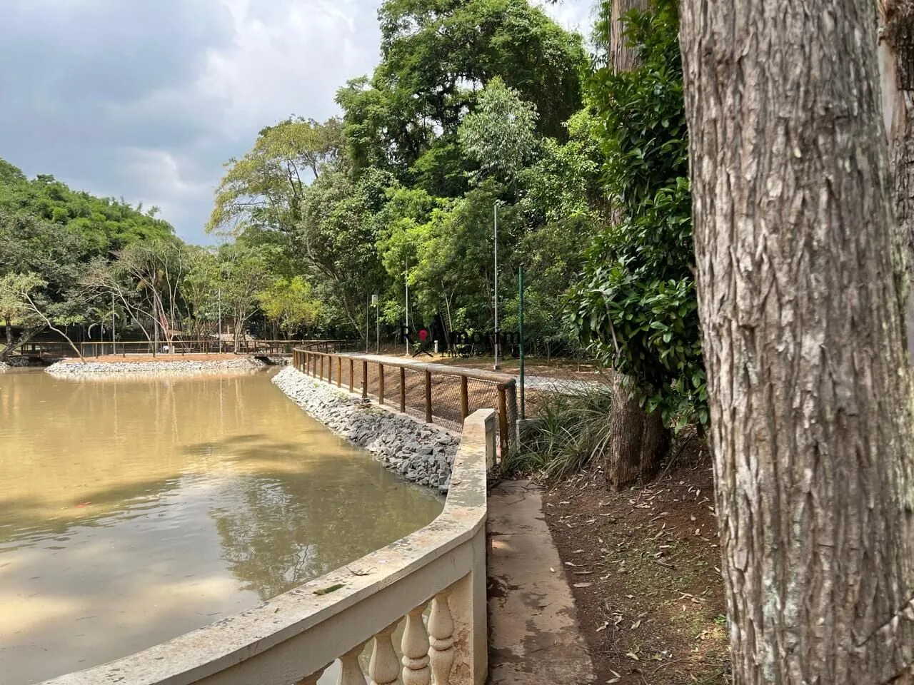 Imagem São Fernando Residência - Terreno a venda no Condomínio São Fernando Residência em Barueri/SP com 712 metros
