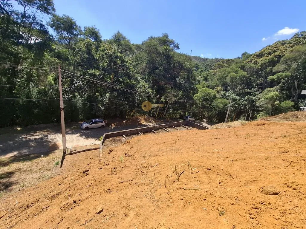 Imagem Terreno em Condomínio para Venda em Teresópolis / RJ no bairro Prata