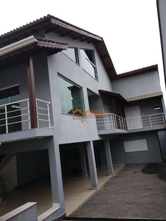 Imagem Sobrado com 4 dormitórios à venda, 309 m² por R$ 1.500.000,00 - Centro - Arujá/SP