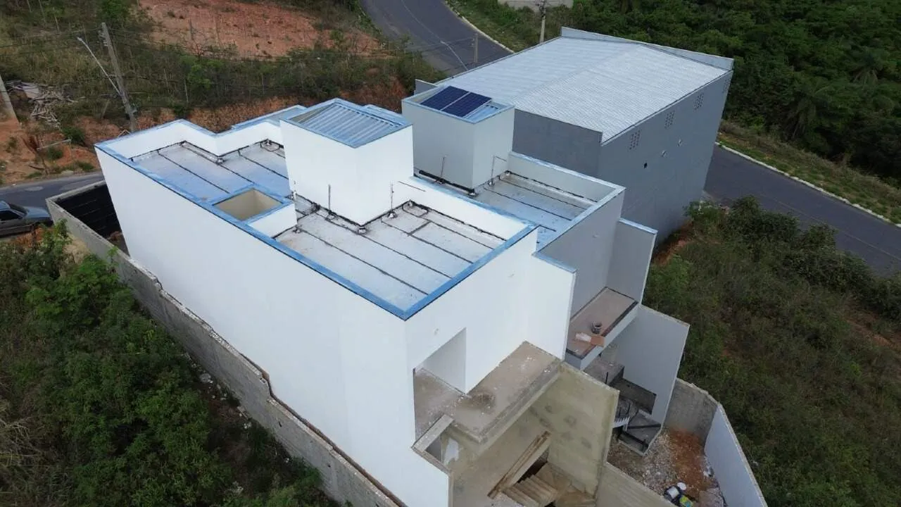 Imagem PLACA FOTOVOLTAICA FUNCIONANDO+3QUARTOS+SUÍTE+4VAGAS+ILUMINAÇÃO