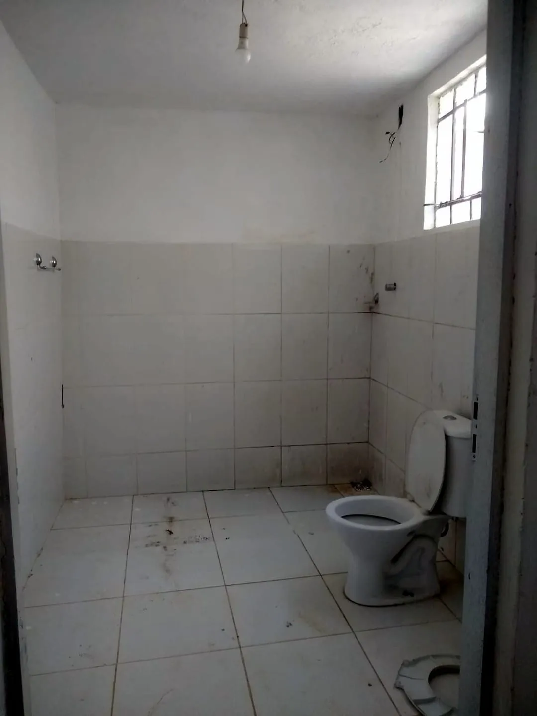 Imagem Cas nova a venda 2 Quartos, 1 Suite, 4 Vagas, 160M², Bosque dos Ipês, Guaratinguetá - SP