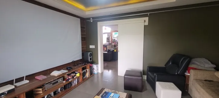 Imagem Casa com 3 dormitórios Condomínio Fechado no bairro Ratones
