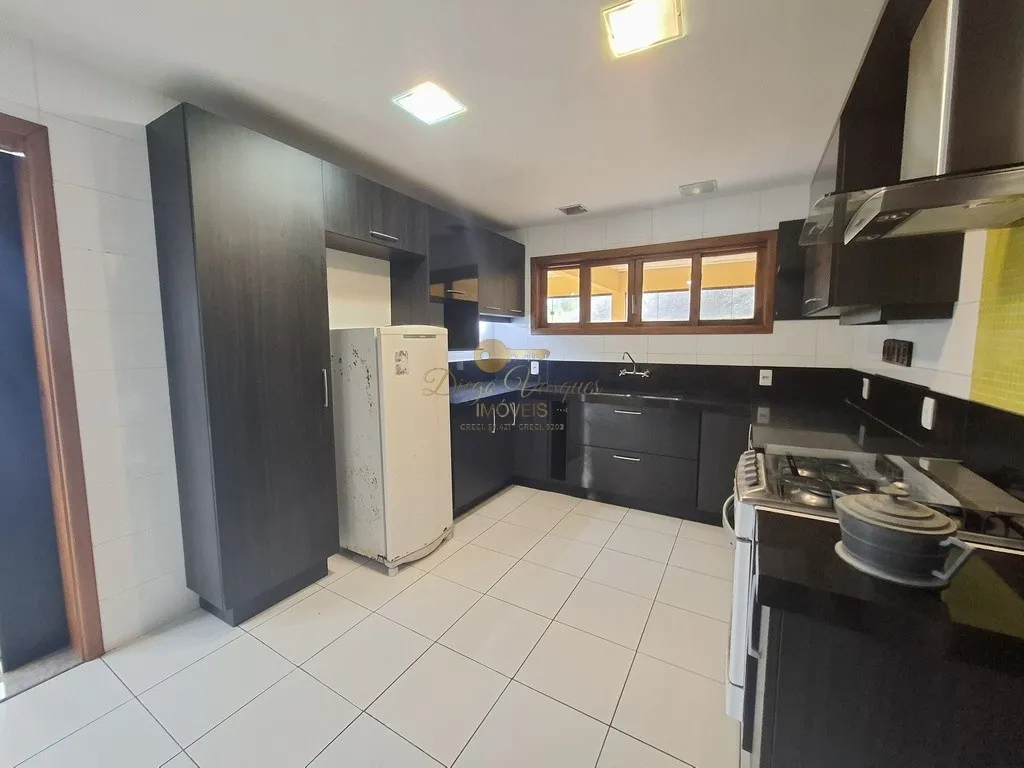 Imagem Casa em Condomínio para Venda em Teresópolis / RJ no bairro Green Valley