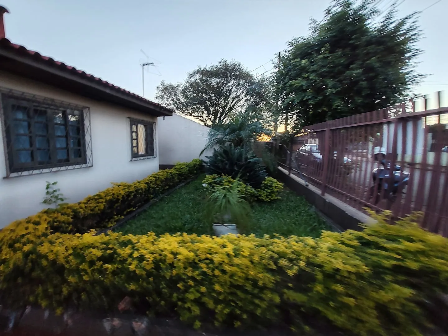 Imagem Casa a Venda com 3 quartos sendo 1 suite no Santa Felicidade Cascavel
