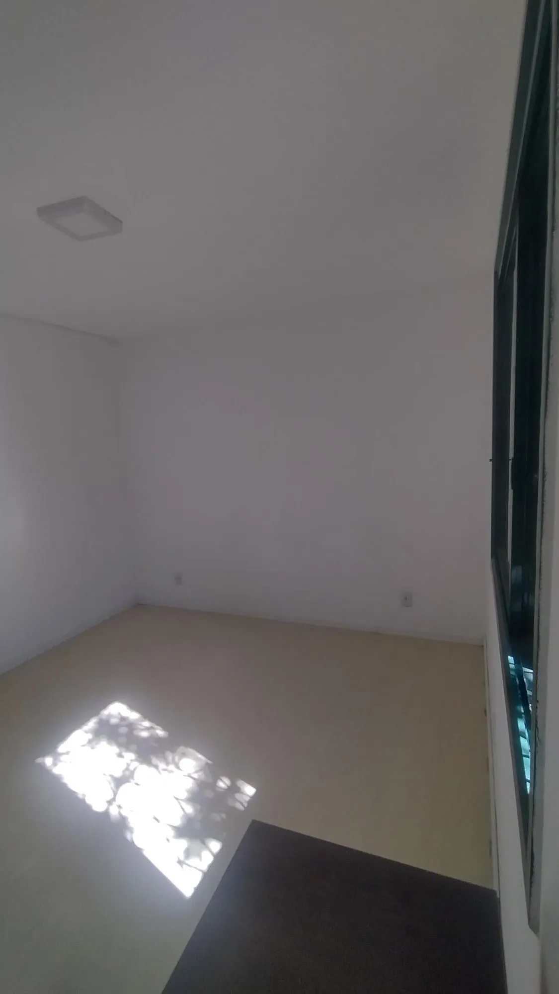 Imagem Apartamento 2 dormitórios com sacada no Partenon