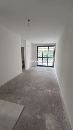 Foto do imóvel Apartamento À Venda em Moema, com 2 Suítes e terraço c/ churrasqueira.