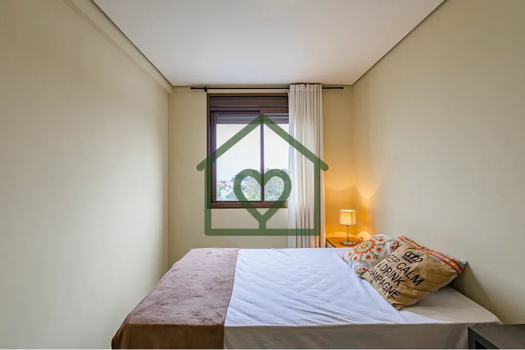 Imagem Apartamento Ã  venda em Porto Alegre, na Rua EugÃªnio Du Pasquier, bairro Cristo Redentor. Com 65 mÂ...