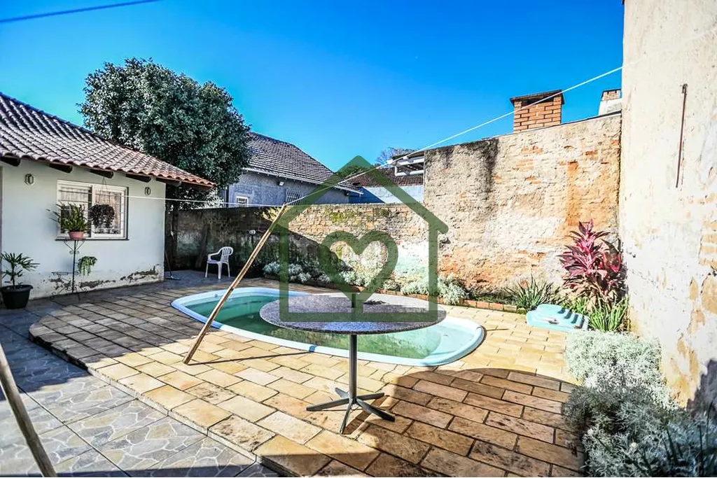 Imagem Esta casa ampla de 150m² está muito bem distribuída e oferece três dormitórios confortáveis. A...