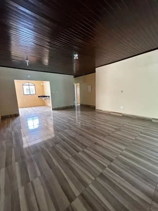 Imagem Excelente casa no Manoa , pronta para ser financiada, casa com cômodos espaçosos, sendo 4 dormitórios sendo duas suítes e demais dependências