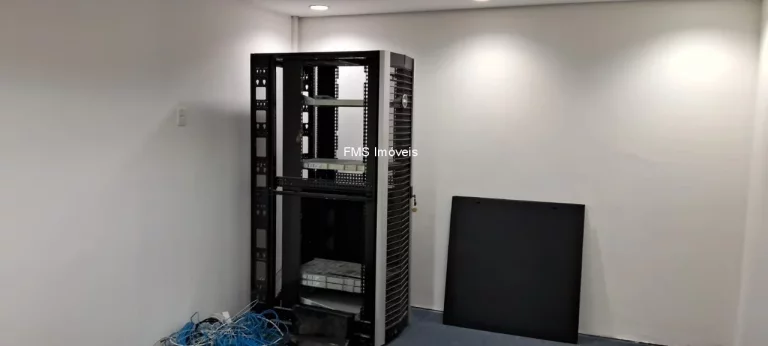 Imagem Conjunto Comercial para Locação no Brooklin: 1 Sala, 5 Vagas de Garagem e 254m² em São Paulo-SP!