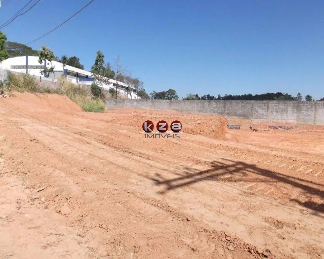 Imagem Terreno Industrial à Venda em Valinhos-SP - Bairro Dois Córregos - 11.500,00 m² de Área