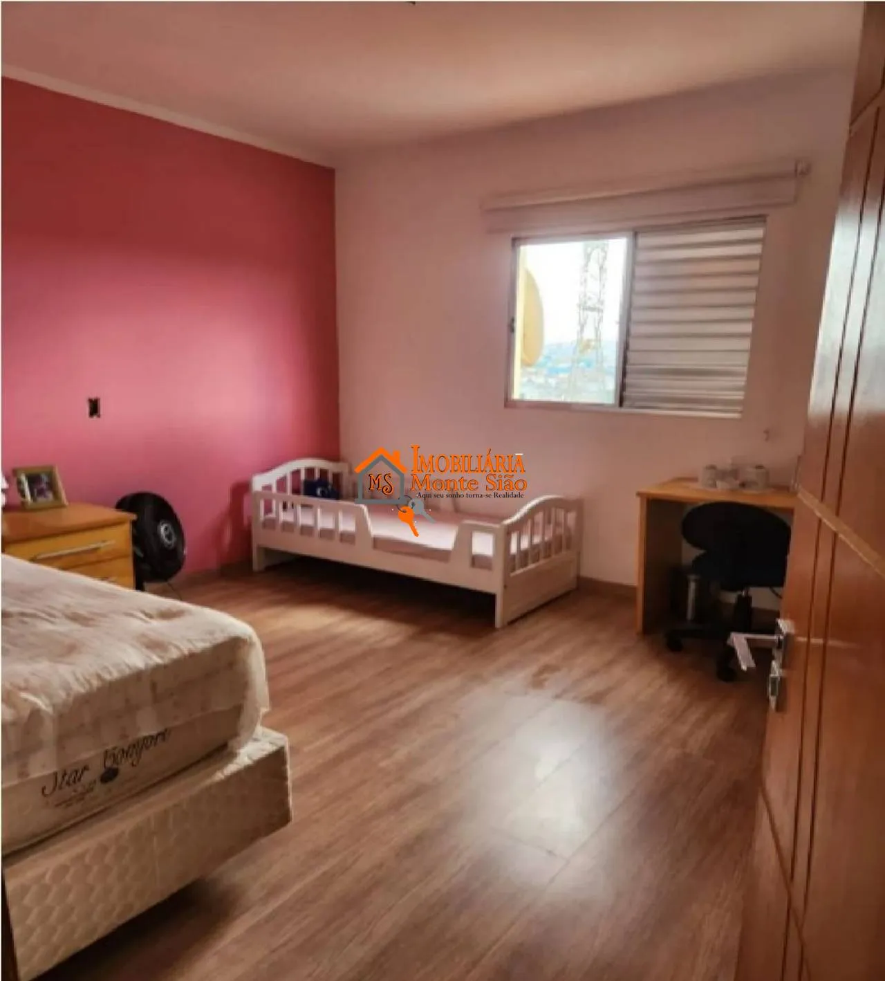 Imagem Casa com 4 dormitórios à venda, 294 m² por R$ 1.170.000,00 - Jardim Vila Galvão - Guarulhos/SP
