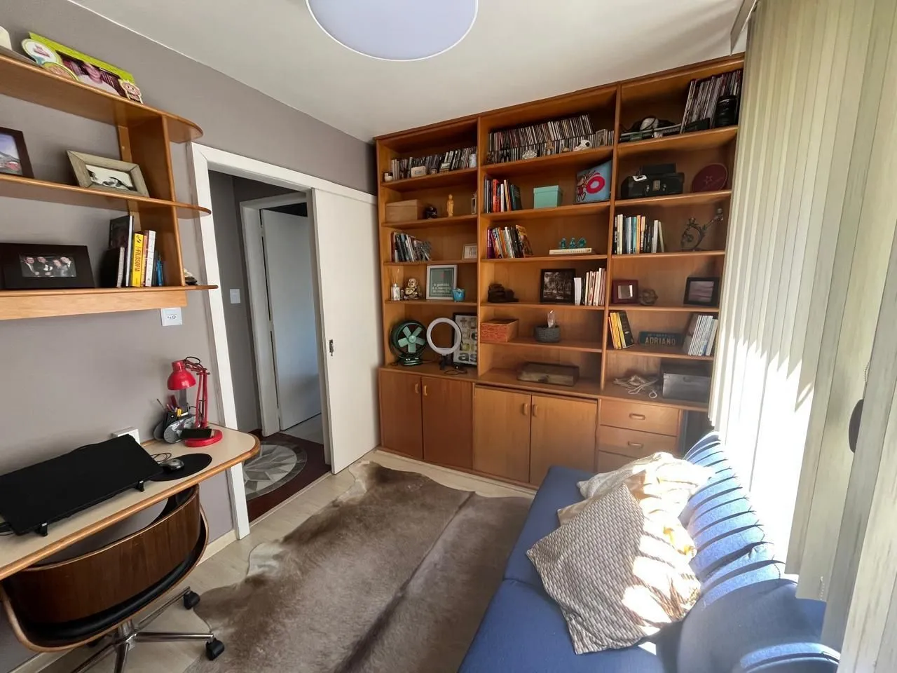 Imagem Apartamento de 2 quartos, 2 banheiros e 1 vaga de garagem no bairro Santana POA