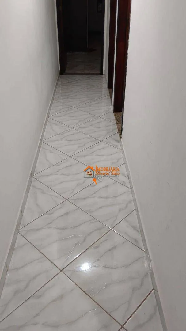 Imagem Casa com 2 dormitórios à venda, 110 m² por R$ 530.000 - Vila Carmela I - Guarulhos/SP