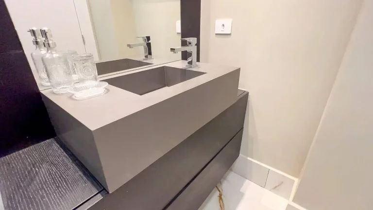 Imagem Apartamento para Venda em Maringá / PR no bairro Centro