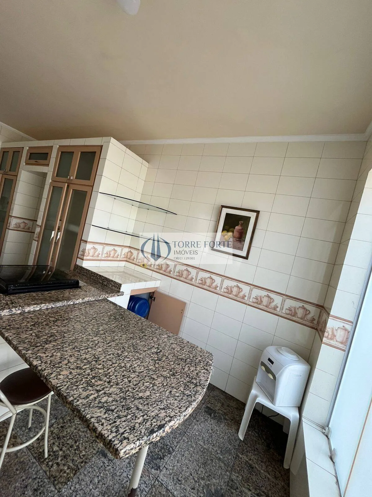 Imagem Maravilhoso sobrado com 400m² 3 dormitórios sendo 2 suítes 4 vagas, piscina